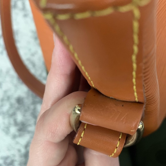 Louis Vuitton Petite Noe - Picture 7 of 16